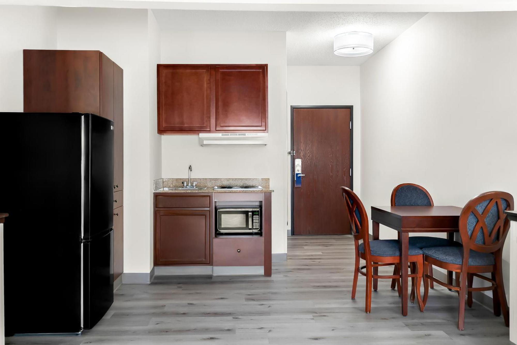 Comfort Suites Southfield-Detroit Экстерьер фото