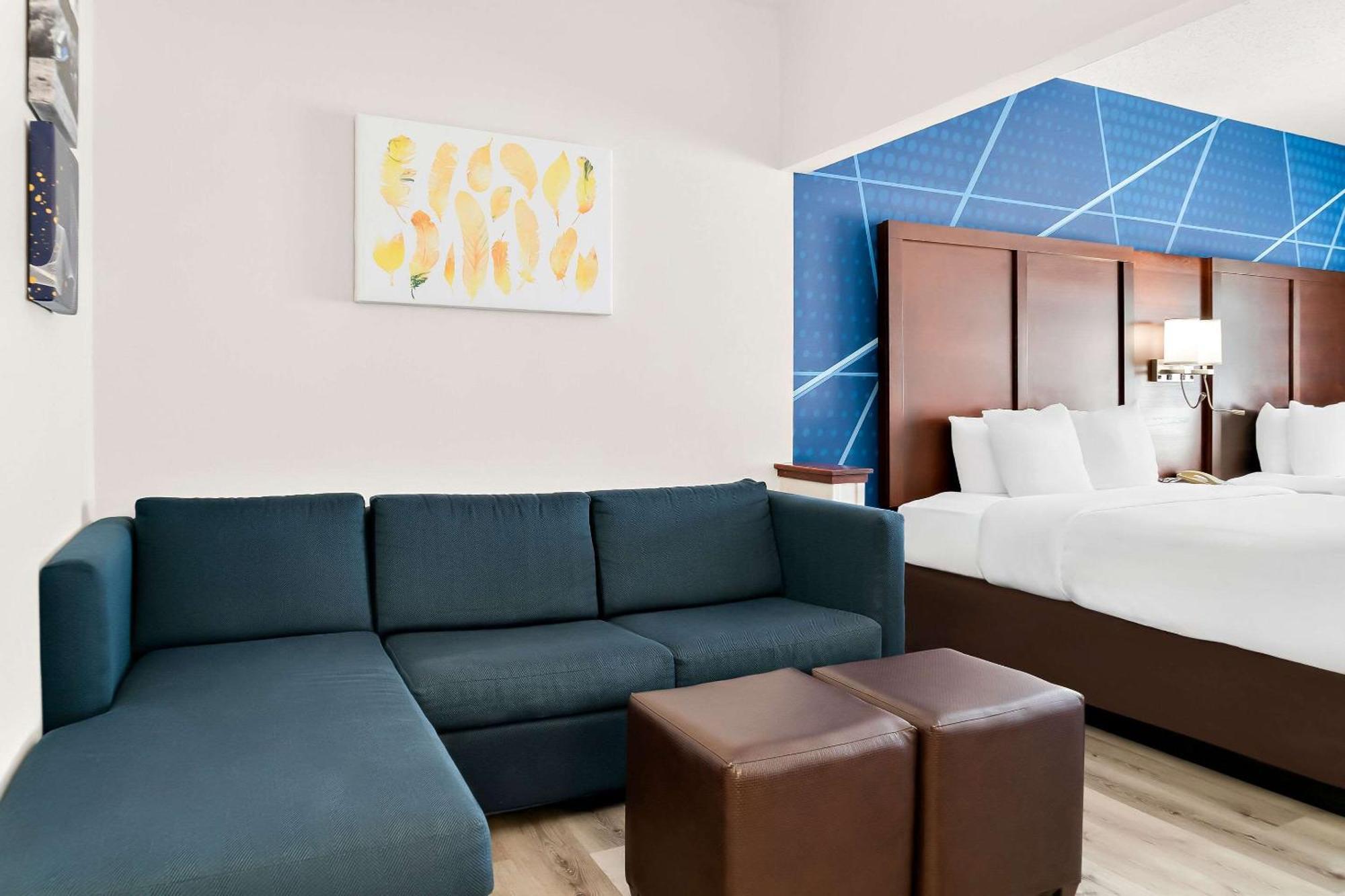 Comfort Suites Southfield-Detroit Экстерьер фото