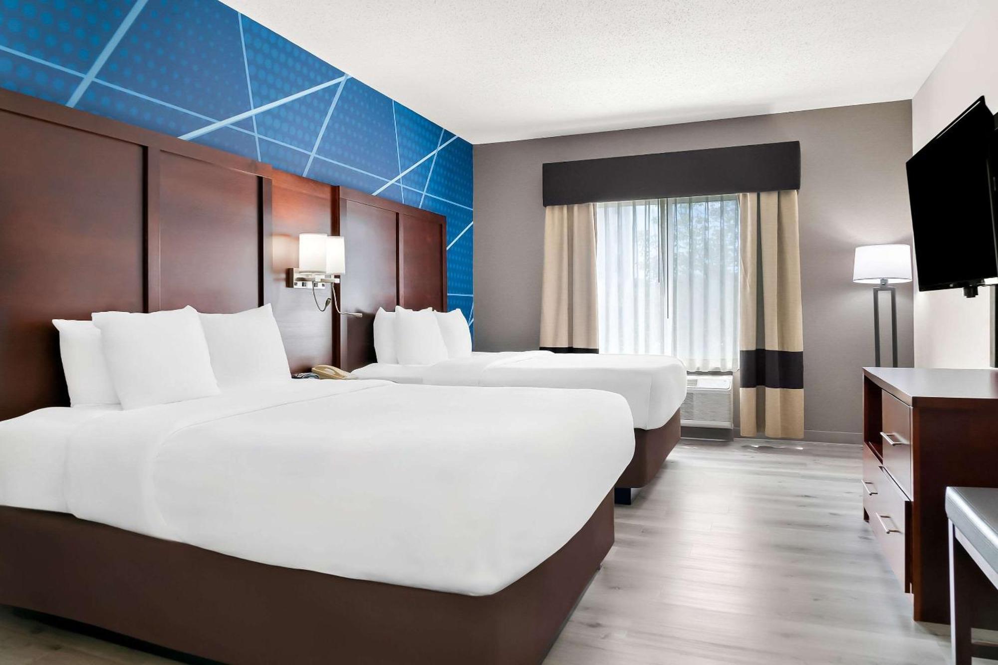 Comfort Suites Southfield-Detroit Экстерьер фото